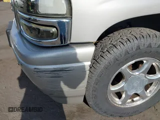 2004 GMC Yukon Denali z VIN 1GKEK63U84J181533, wystawiony jako IAAI lot #42098120 z przebiegiem 195 664 mil mil oraz . Historia ofert i sprzedaży dostępna na DreamBid. Obrazek 6.