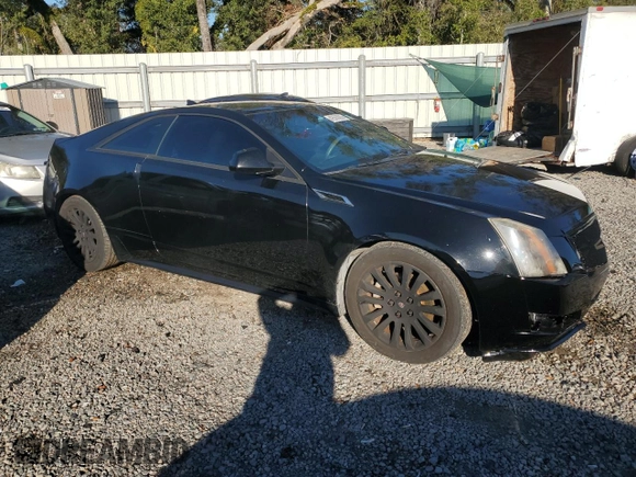2012 Cadillac CTS z VIN 1G6DA1E32C0117688, wystawiony jako Copart lot #42563095 z przebiegiem 130 352 mil mil oraz Czysty tytuł • Clean title. Historia ofert i sprzedaży dostępna na DreamBid. Obrazek 4.