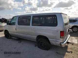 2014 Ford Econoline Passenger XL z VIN 1FBNE3BL8EDA04396, wystawiony jako Copart lot #54657025 z przebiegiem 84 772 mil mil oraz Szkody całkowita. Historia ofert i sprzedaży dostępna na DreamBid. Obrazek 2.