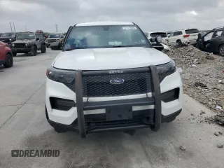 2023 Ford Police Interceptor Utility z VIN 1FM5K8AB9PGA62413, wystawiony jako Copart lot #51018865 z przebiegiem Nie podano mil oraz Szkoda całkowita • Salvage title. Historia ofert i sprzedaży dostępna na DreamBid. Obrazek 5.
