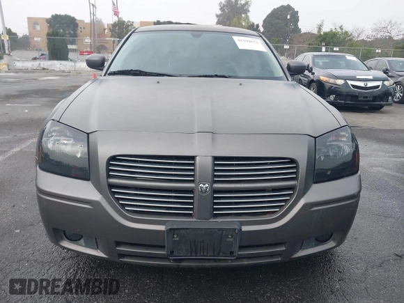 2005 Dodge Magnum RT with VIN 2D4GV58265H500284, listed as a IAAI auction lot 41194672 with 104,894 mi miles. Bid and sale history available at carsss.com. Image 12.