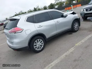 2014 Nissan Rogue SV with VIN 5N1AT2MT2EC801834, listed as a IAAI auction lot 41872927 with 231,204 mi miles. Bid and sale history available at carsss.com. Image 4.