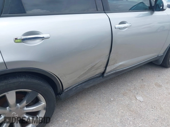 2005 Infiniti FX с VIN JNRAS08W25X212629, выставлен на аукционе IAAI как лот 42468049 с пробегом 181 336 миль миль и . История ставок и продаж доступна на DreamBid. Изображение 12.