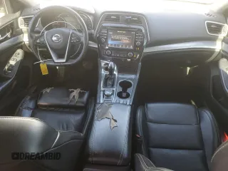 2017 Nissan Maxima SR z VIN 1N4AA6AP3HC384159, wystawiony jako Copart lot #57484515 z przebiegiem 179 565 mil mil oraz Czysty tytuł • Clean title. Historia ofert i sprzedaży dostępna na DreamBid. Obrazek 8.