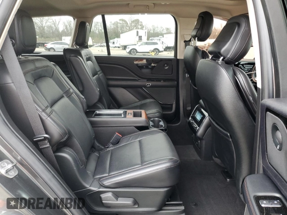2020 Lincoln Aviator Reserve with VIN 5LM5J7WC1LGL09090, listed as a Copart auction lot 44200025 with 65,494 mi miles and Salvage title. Bid and sale history available at DreamBid. Image 11.