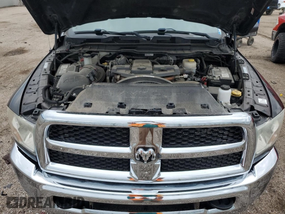 2017 Ram 2500 Tradesman z VIN 3C6UR5HL8HG590269, wystawiony jako Copart lot #61224455 z przebiegiem 65 888 mil mil oraz Szkoda całkowita • Salvage title. Historia ofert i sprzedaży dostępna na DreamBid. Obrazek 11.