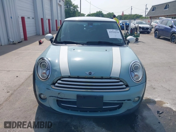2013 MINI Hardtop with VIN WMWSU3C51DT372387, listed as a IAAI auction lot 42514124 with 100,560 mi miles and . Bid and sale history available at DreamBid. Image 13.