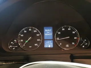 2005 Mercedes-Benz C 320 with VIN WDBRF84J95F612515, listed as a Copart auction lot 52577735 with 195,477 mi miles and Salvage title. Bid and sale history available at DreamBid. Image 9.