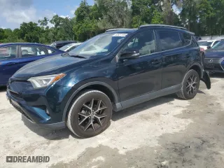 2018 Toyota RAV4 SE with VIN JTMJFREVXJD256779, listed as a Copart auction lot 52521195 with 100,453 mi miles and Salvage Title. Bid and sale history available at carsss.com. Image 1.