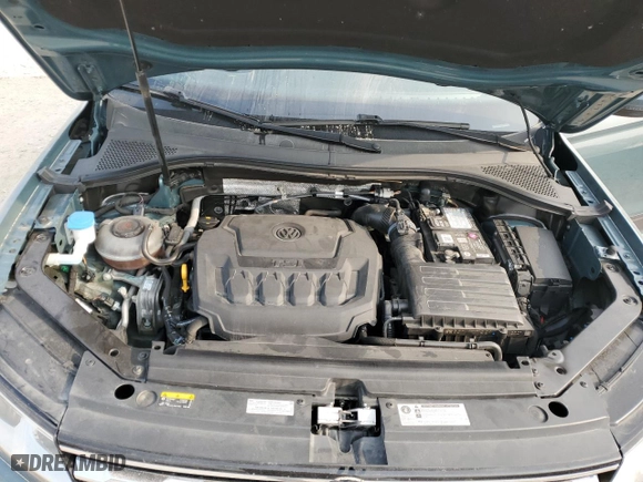 2019 Volkswagen Tiguan S with VIN 3VV1B7AX2KM132021, listed as a Copart auction lot 71241274 with 70,950 mi miles and Salvage Title. Bid and sale history available at carsss.com. Image 13.