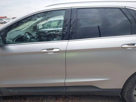 2019 Ford Edge Titanium with VIN 2FMPK3K90KBB55330, listed as a IAAI auction lot 41702441 with 94,689 mi miles. Bid and sale history available at carsss.com. Image 15.