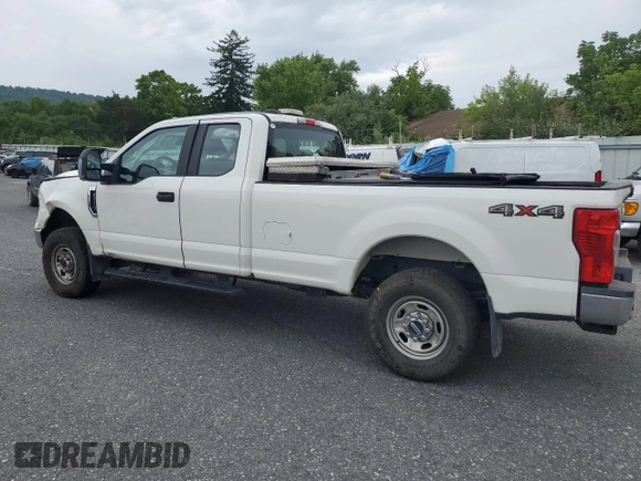 2021 Ford Super Duty F-250 SRW XL with VIN 1FT7X2B62MEC84196, listed as a Copart auction lot 63024314 with 204,613 mi miles and Salvage Title. Bid and sale history available at carsss.com. Image 2.