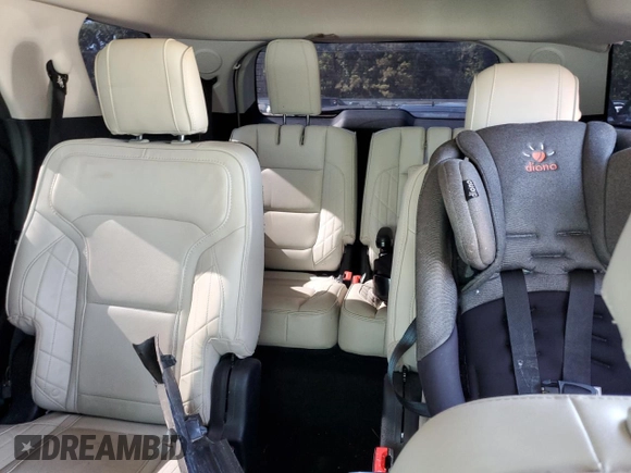 2017 Ford Explorer Platinum с VIN 1FM5K8HT6HGB87448, выставлен на аукционе Copart как лот 55605635 с пробегом 136 626 миль миль и Списание • Salvage title. История ставок и продаж доступна на DreamBid. Изображение 10.