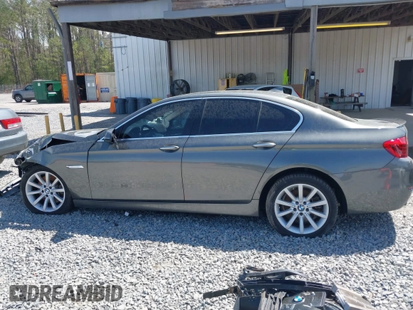 2014 BMW 5 Series 535i with VIN WBA5B1C53ED476527, listed as a IAAI auction lot 41827504 with Not Provided miles. Bid and sale history available at carsss.com. Image 14.