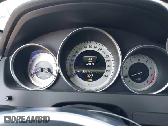 2013 Mercedes-Benz C 300 Sport с VIN WDDGF8AB2DR289465, выставлен на аукционе IAAI как лот 42211273 с пробегом 124 674 миль миль и . История ставок и продаж доступна на DreamBid. Изображение 7.