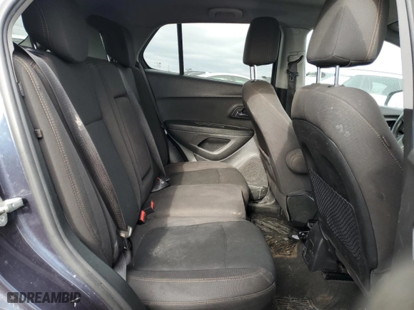 2019 Chevrolet Trax LS with VIN 3GNCJKSB4KL221828, listed as a Copart auction lot 43031425 with 67,029 mi miles and Salvage Title. Bid and sale history available at carsss.com. Image 10.