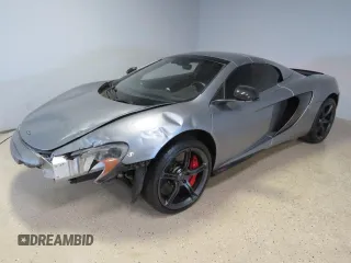 2016 McLaren 650S z VIN SBM11FAA1GW006061, wystawiony jako Copart lot #73406814 z przebiegiem 16 999 mil mil oraz Szkody całkowita. Historia ofert i sprzedaży dostępna na DreamBid. Obrazek 2.