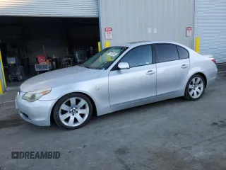 2004 BMW 5 Series 530i z VIN WBANA73524B809364, wystawiony jako Copart lot #41820595 z przebiegiem 207 429 mil mil oraz Czysty tytuł • Clean title. Historia ofert i sprzedaży dostępna na DreamBid. Obrazek 1.
