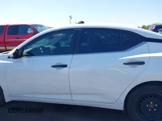 2024 Nissan Sentra S z VIN 3N1AB8BV5RY226580, wystawiony jako IAAI lot #41865600 z przebiegiem 13 160 mil mil oraz . Historia ofert i sprzedaży dostępna na DreamBid. Obrazek 14.