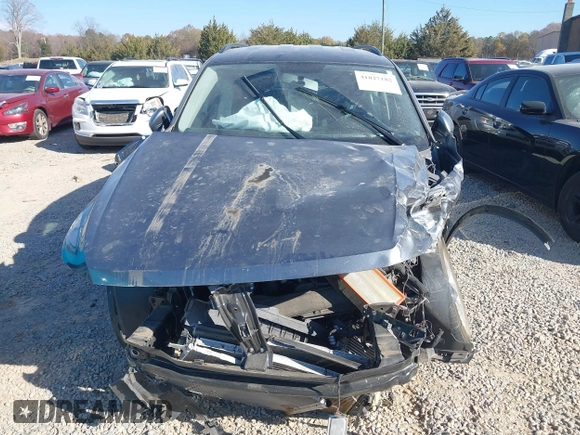 2020 Volkswagen Tiguan S with VIN 3VV1B7AX3LM182198, listed as a IAAI auction lot 41027182 with 44,884 mi miles and . Bid and sale history available at DreamBid. Image 13.