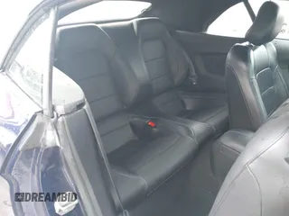 2020 Ford Mustang EcoBoost z VIN 1FATP8UH8L5106720, wystawiony jako IAAI lot #42128952 z przebiegiem 102 234 mil mil oraz . Historia ofert i sprzedaży dostępna na DreamBid. Obrazek 8.