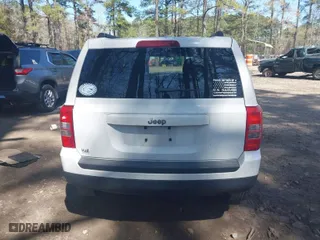 2015 Jeep Patriot Altitude Edition with VIN 1C4NJPBA7FD410300, listed as a IAAI auction lot 41938552 with 175,751 mi miles. Bid and sale history available at carsss.com. Image 16.