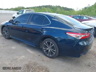 2018 Toyota Camry LE with VIN 4T1B11HK9JU639162, listed as a IAAI auction lot 41967207 with 82,444 mi miles. Bid and sale history available at carsss.com. Image 3.