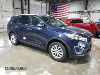 2016 Kia Sorento LX with VIN 5XYPG4A32GG165630, listed as a Copart auction lot 51826715 with 177,196 mi miles and Clean Title. Bid and sale history available at carsss.com. Image 4.