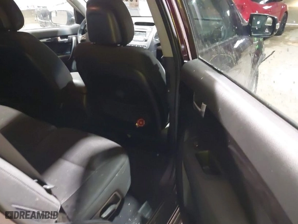 2014 Kia Sorento LX with VIN 5XYKT3A63EG429977, listed as a IAAI auction lot 41537822 with 121,423 mi miles. Bid and sale history available at carsss.com. Image 8.