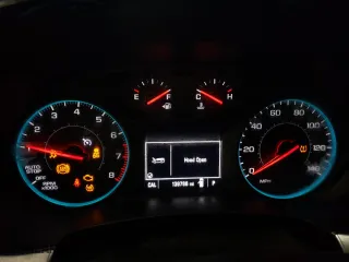 2018 Chevrolet Traverse LS with VIN 1GNERFKW8JJ268474, listed as a Copart auction lot 45890655 with 139,786 mi miles and Salvage Title. Bid and sale history available at carsss.com. Image 9.