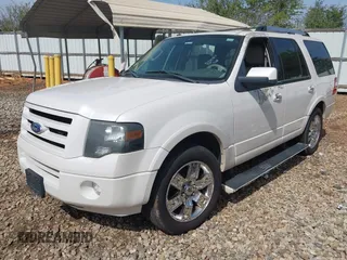2010 Ford Expedition Limited z VIN 1FMJU1K56AEB54722, wystawiony jako IAAI lot #41926120 z przebiegiem 228 938 mil mil oraz . Historia ofert i sprzedaży dostępna na DreamBid. Obrazek 2.