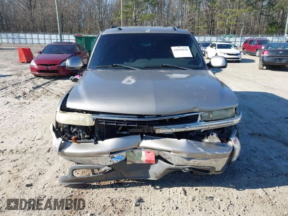 2003 Chevrolet Tahoe LS with VIN 1GNEK13Z03J294201, listed as a IAAI auction lot 41656836 with 302,922 mi miles. Bid and sale history available at carsss.com. Image 12.