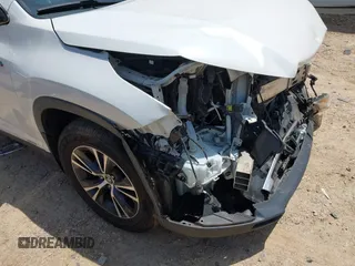 2019 Toyota Highlander Hybrid LE with VIN 5TDBGRFH6KS070611, listed as a IAAI auction lot 42301946 with 78,323 mi miles and . Bid and sale history available at DreamBid. Image 16.