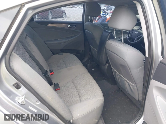2014 Hyundai Sonata Limited with VIN KMHEC4A48EA116629, listed as a IAAI auction lot 42070212 with 95,295 mi miles and . Bid and sale history available at carsss.com. Image 8.