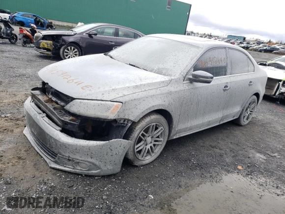 2013 Volkswagen Jetta Comfortline с VIN 3VWDL7AJ9DM426147, выставлен на аукционе Copart как лот 74591264 с пробегом 265 457 миль миль и Списание • Salvage title. История ставок и продаж доступна на DreamBid. Изображение 1.