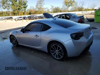 2020 Toyota 86 with VIN JF1ZNAA19L8752524, listed as a Copart auction lot 75300474 with 47,938 mi miles and Clean Title. Bid and sale history available at carsss.com. Image 2.