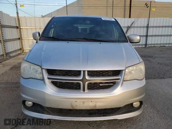 2011 Dodge Grand Caravan R/T with VIN 2D4RN7DG3BR696079, listed as a Copart auction lot 84972264 with 217,423 mi miles and Salvage Title. Bid and sale history available at DreamBid. Image 5.