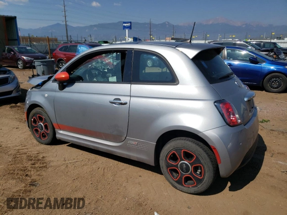 2018 FIAT 500e with VIN 3C3CFFGE2JT374957, listed as a Copart auction lot 63768444 with 39,377 mi miles and Salvage title. Bid and sale history available at DreamBid. Image 2.