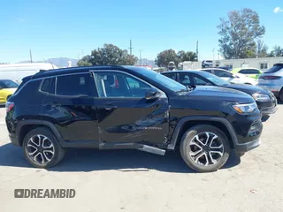 2022 Jeep Compass Limited с VIN 3C4NJDCB6NT133802, выставлен на аукционе IAAI как лот 41671098 с пробегом 29 863 миль миль и . История ставок и продаж доступна на DreamBid. Изображение 13.
