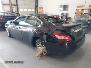 2010 Nissan Maxima 3.5 SV with VIN 1N4AA5AP8AC837305, listed as a IAAI auction lot 40349055 with 191,898 mi miles. Bid and sale history available at carsss.com. Image 3.