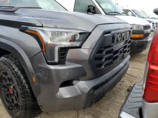 2024 Toyota Sequoia SR5 with VIN 7SVAAABAXRX037287, listed as a Copart auction lot 76935864 with 0 mi miles and Non Repairable. Bid and sale history available at carsss.com. Image 5.