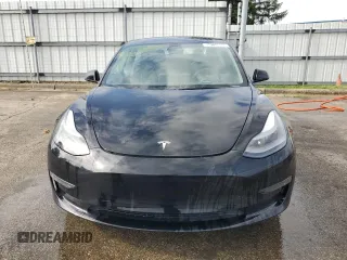 2022 Tesla Model 3 Long Range z VIN 5YJ3E1EB4NF285924, wystawiony jako Copart lot #59734055 z przebiegiem 116 680 mil mil oraz Czysty tytuł • Clean title. Historia ofert i sprzedaży dostępna na DreamBid. Obrazek 5.