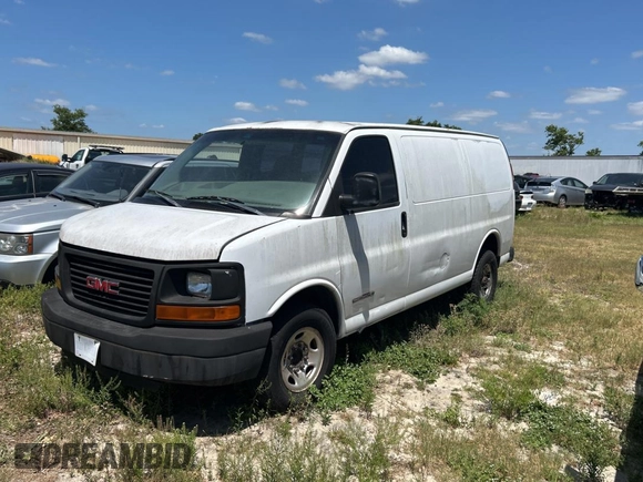 2003 GMC Savana Cargo with VIN 1GTHG35U431113170, listed as a Copart auction lot 55530405 with 293,807 mi miles and Clean Title. Bid and sale history available at carsss.com. Image 2.
