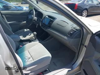 2004 Toyota Camry LE with VIN 4T1BE32K24U817748, listed as a IAAI auction lot 42155150 with 158,437 mi miles and . Bid and sale history available at DreamBid. Image 5.