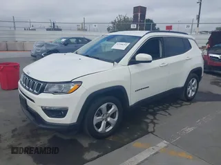 2019 Jeep Compass Altitude z VIN 3C4NJCBB6KT809494, wystawiony jako IAAI lot #42398252 z przebiegiem 62 813 mil mil oraz . Historia ofert i sprzedaży dostępna na DreamBid. Obrazek 18.