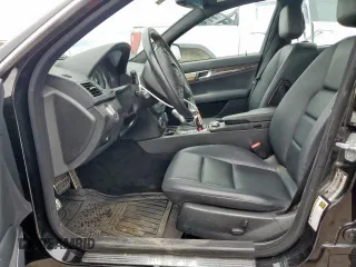 2008 Mercedes-Benz C 350 Sport z VIN WDDGF56X38F167806, wystawiony jako Copart lot #57784795 z przebiegiem 53 665 mil mil oraz Szkoda całkowita • Salvage title. Historia ofert i sprzedaży dostępna na DreamBid. Obrazek 7.