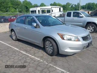 2010 Honda Accord LX z VIN 1HGCP2F36AA142629, wystawiony jako IAAI lot #42575675 z przebiegiem 176 257 mil mil oraz . Historia ofert i sprzedaży dostępna na DreamBid. Obrazek 1.