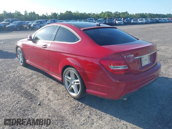 2014 Mercedes-Benz C 250 с VIN WDDGJ4HB4EG270202, выставлен на аукционе IAAI как лот 42756542 с пробегом 64 966 миль миль и . История ставок и продаж доступна на DreamBid. Изображение 3.