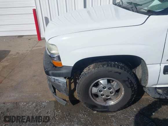 2003 Chevrolet Tahoe LS with VIN 1GNEK13Z63J161362, listed as a IAAI auction lot 41640270 with 241,882 mi miles. Bid and sale history available at carsss.com. Image 17.
