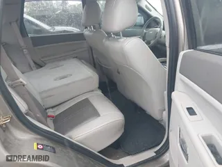 2005 Jeep Grand Cherokee Limited with VIN 1J8HR58255C587144, listed as a IAAI auction lot 41919246 with 185,687 mi miles. Bid and sale history available at carsss.com. Image 8.